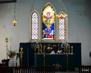 Alter and stain glass, St Johns